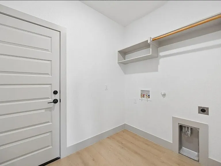 3405 Preston Club Dr — Photo 20