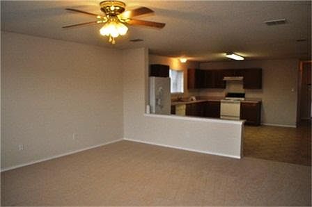 4th image of 232 Hilltop Dr