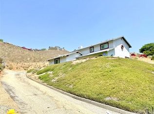 5857 Winncliff Dr, Riverside, CA 92509