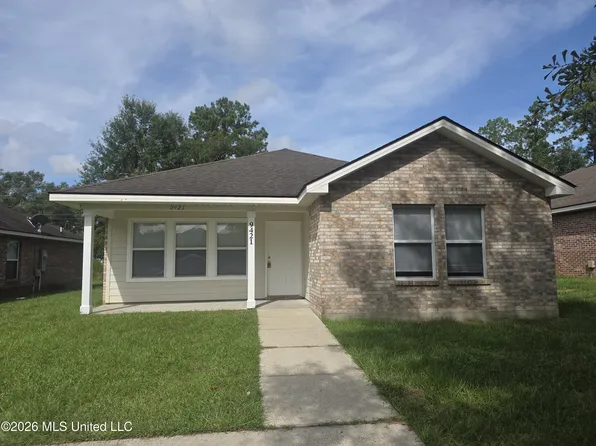 9421 Cartwright Ln, Biloxi, MS 39532