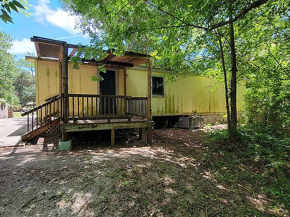 5th image of 1915 Sheridan Dr