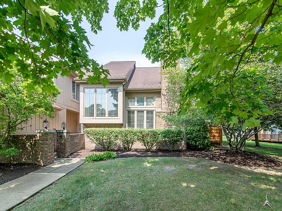 2nd image of 37872 N Laurel Park Dr