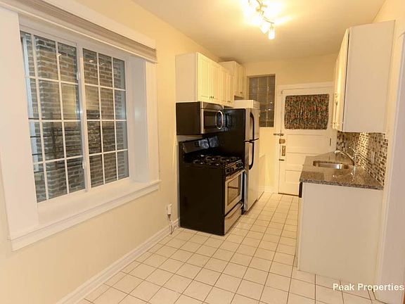 3rd image of 2229 N Bissell St APT 1E