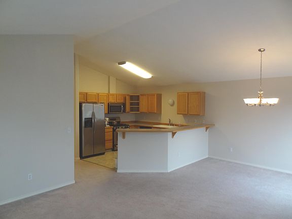 2nd Floor: Great Room