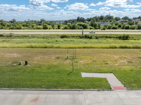 3102 Belle St SW, Cedar Rapids, IA 52404