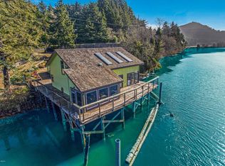 182 Siletz Hwy, Lincoln City, OR