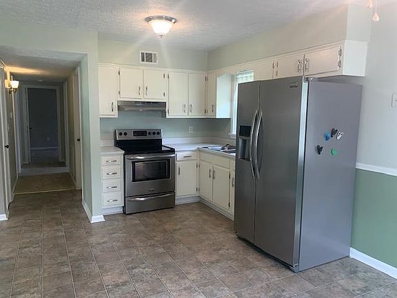 4th image of 174 Hillcrest Dr