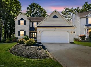 116 Woodbridge Xing, Chardon, OH 44024