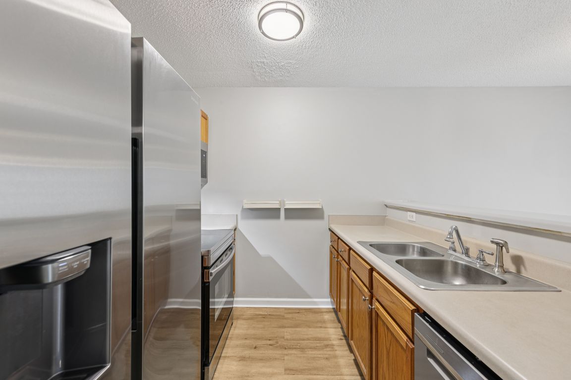 Gallant Cir-0606-012.jpg