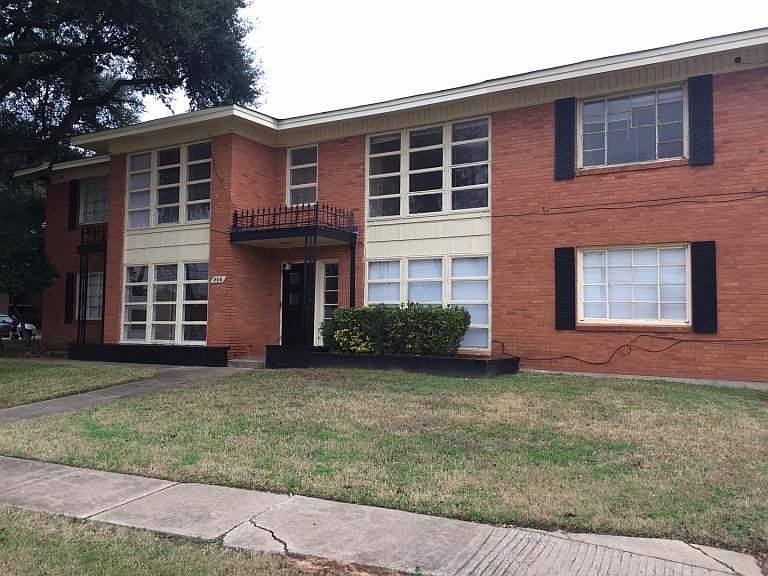 1st image of 3811 Parkway Dr
