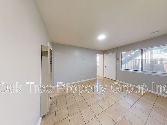 3rd image of 949 35th St #4