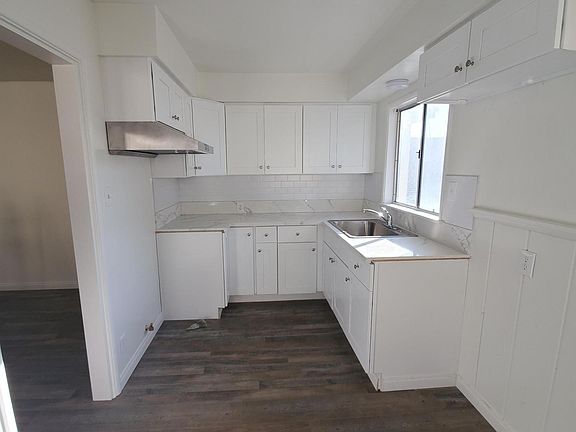 2nd image of 36 S Parkwood Ave