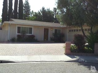 284 N Kanan Rd, Oak Park, CA 91377