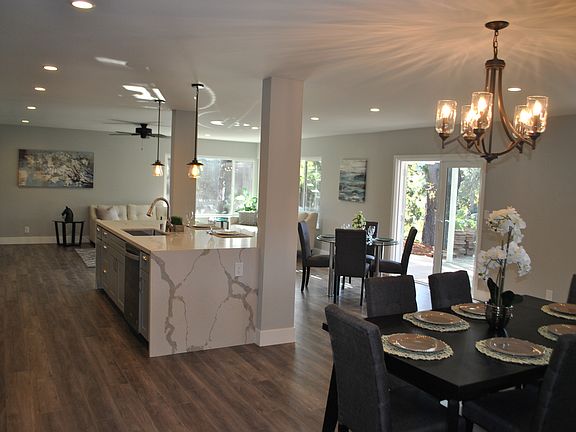 3rd image of 11241 Rolling Hills Dr