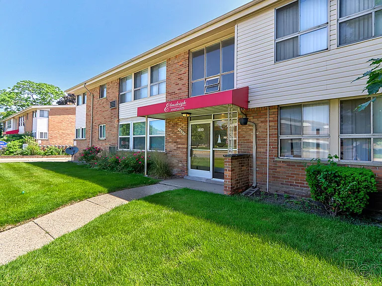 Elmsleigh Apartments — Photo 18