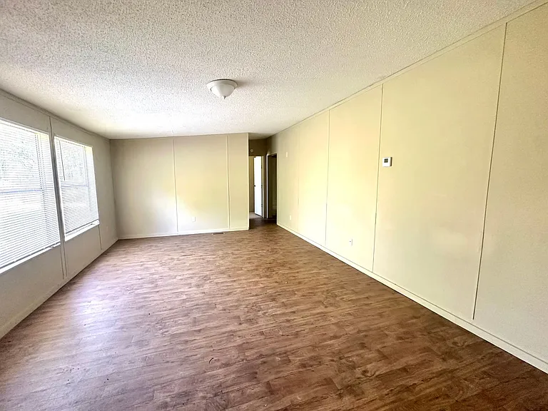 680 River Rd — Photo 7