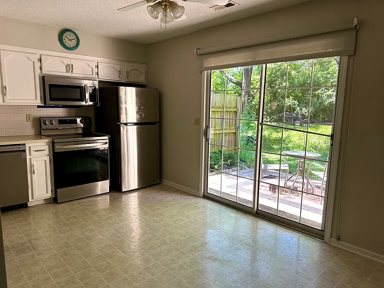 Dean Dr — Photo 9