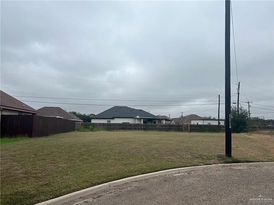 2nd image of 3338 Tepoztlan St