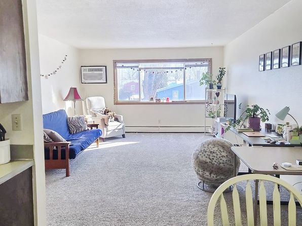 904 Thomas Ave NE #9