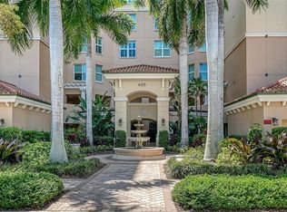 409 N Point Rd APT 401, Osprey, FL 34229