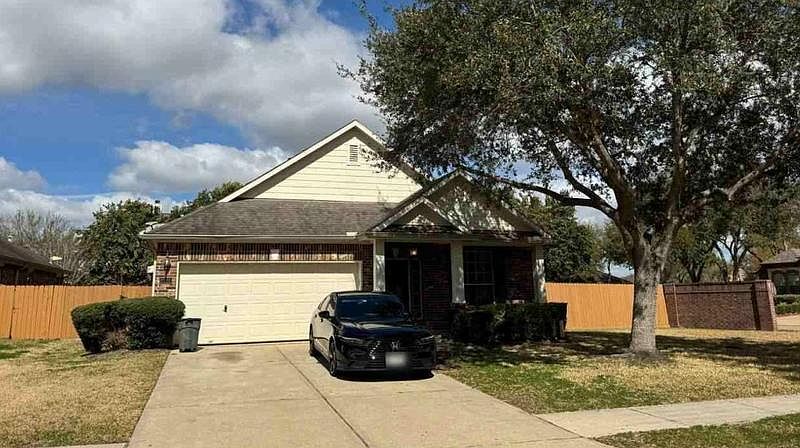 1st image of 2738 San Marco Ln