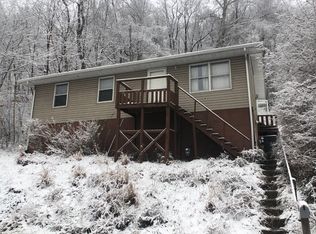 17 Maple Ave, Philippi, WV 26416