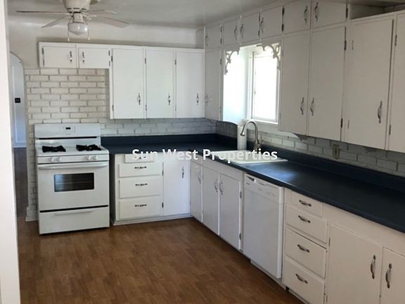 4th image of 300 W Ross St