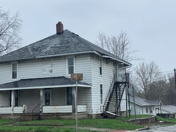 1100 W Market St, Crawfordsville, IN 47933