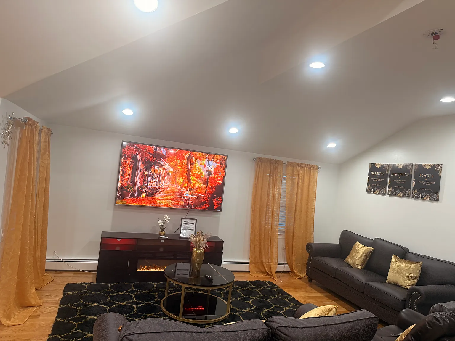 3 bed, $4,500 — Photo 3