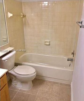 3rd image of 5646 Rock Island Rd APT 203