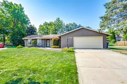 7708 Delaware Dr Photo 1