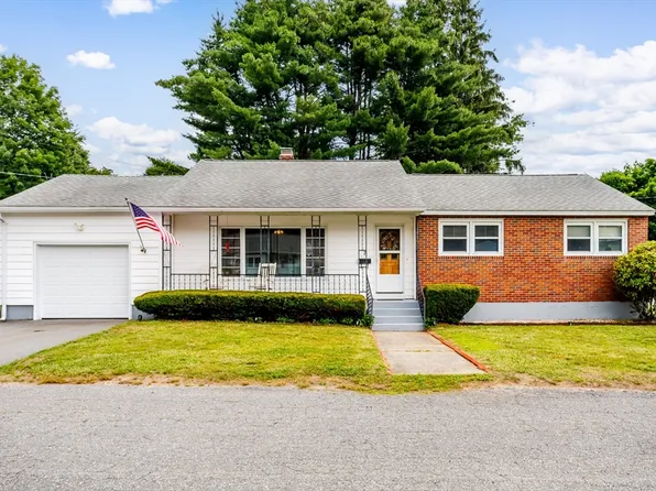 7 Knollwood Ln, Leominster, MA 01453