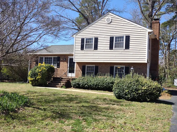 13208 Sherri Dr, Chester, VA 23831