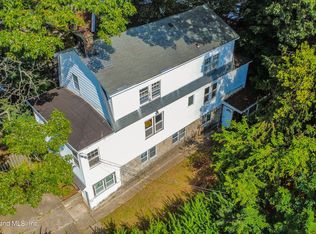 83 Mountainside Rd, Staten Island, NY 10304