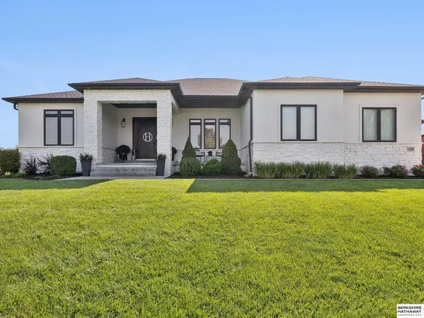 1358 Shire Ln, Eagle, NE 68347