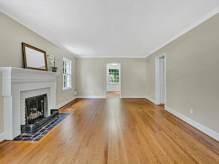 2118 Mount Vernon Rd SW — Photo 4