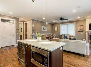 4208 N Albany Ave APT 1R, Chicago, IL 60618