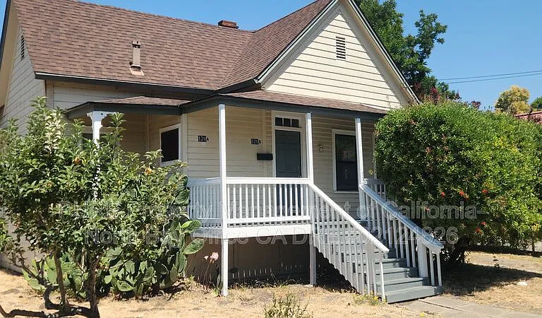 120 English St #B — Photo 1