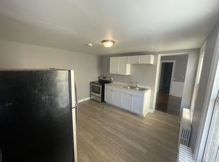 4 Riverside Ave, Rensselaer, NY 12144