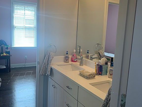 Jack & Jill bathroom 