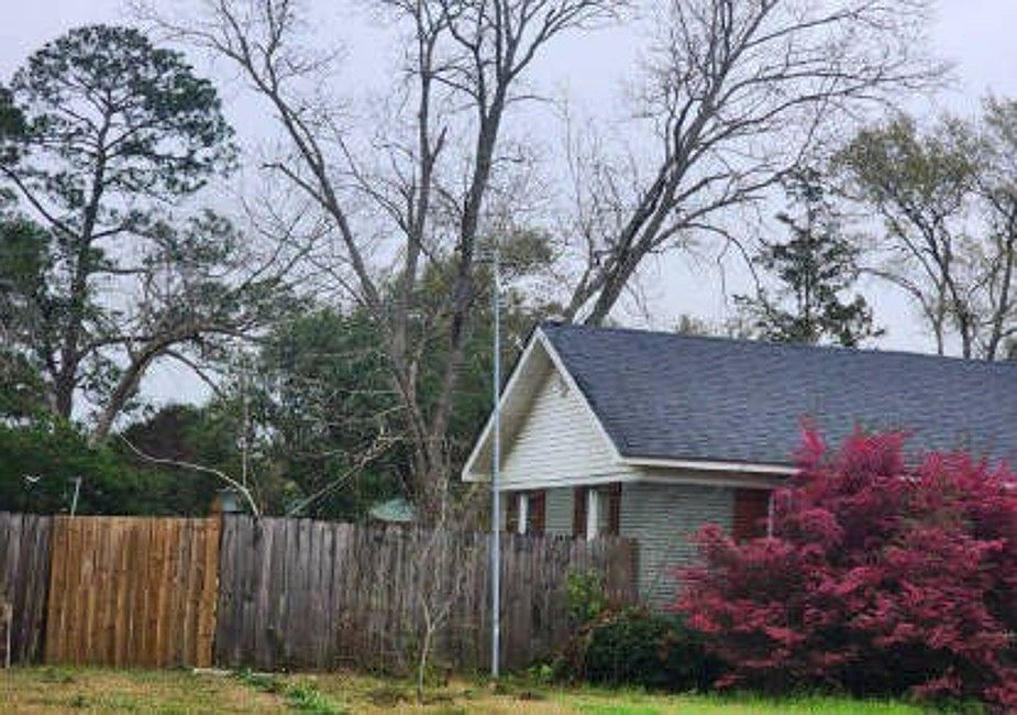 1086 N Pine St, Loxley, AL 36551 Zillow