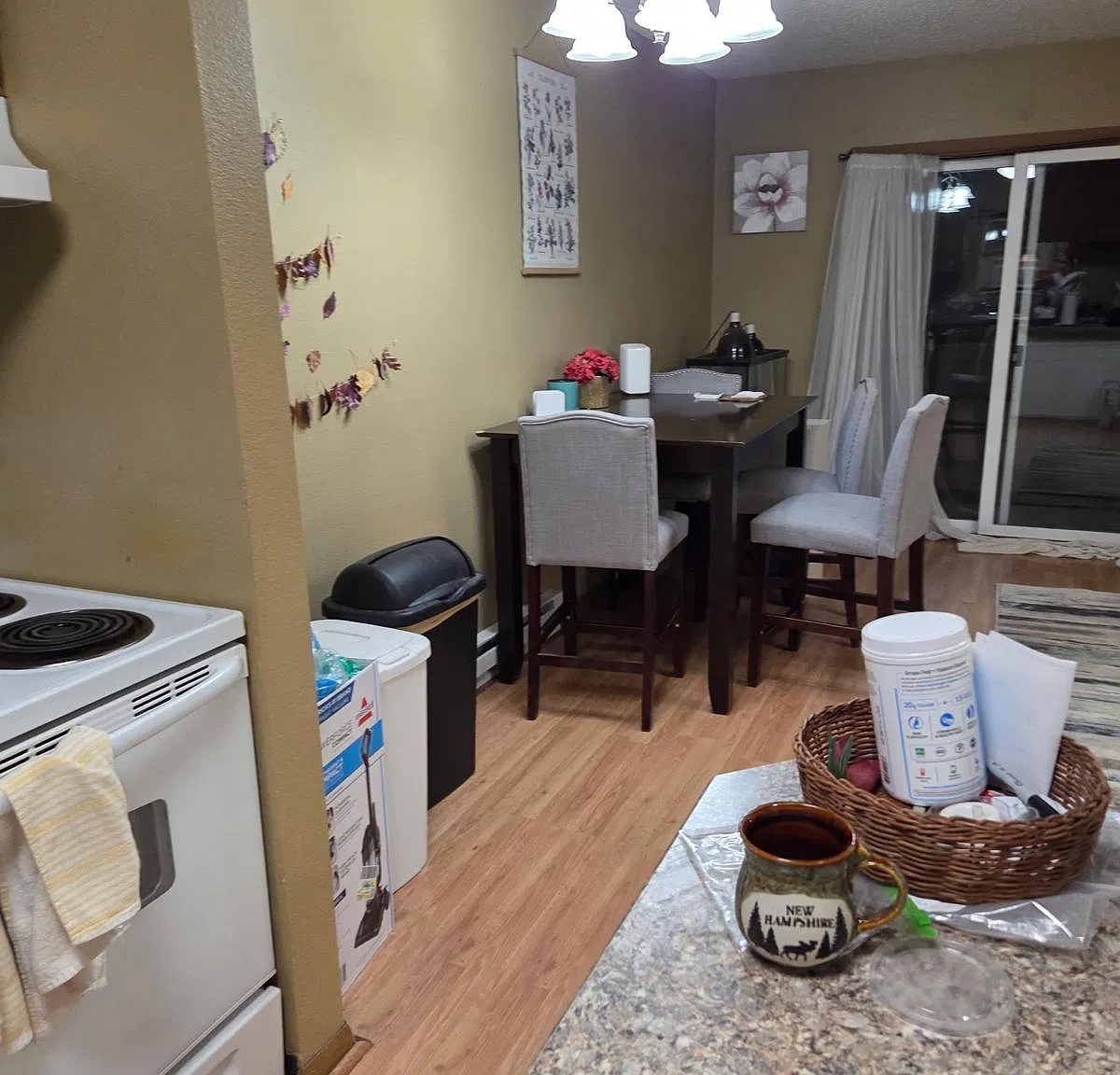 2 bed, 850 sqft, $1,700 — Photo 1