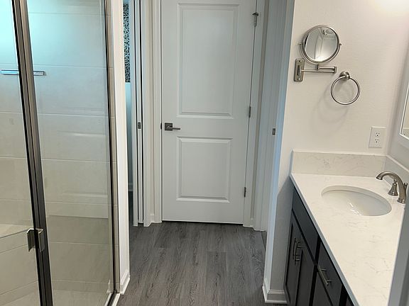 2nd image of 1196 Hans Ln