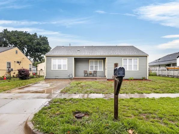 2120 E Random Rd, Wichita, KS 67214