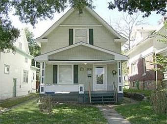 1st image of 208 N 15th St
