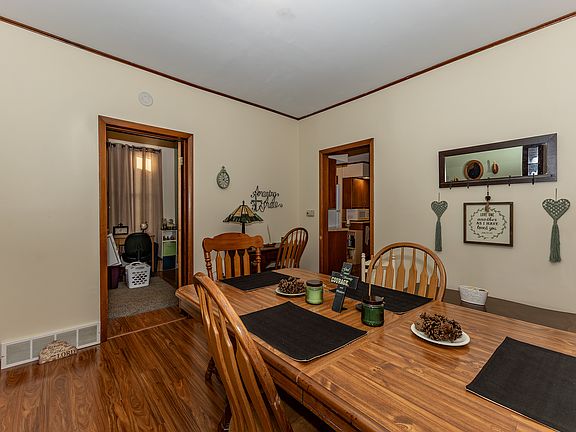 4th image of 653 2nd Ave S