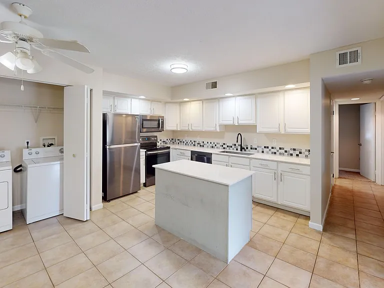 1304 Palmer Dr — Photo 70