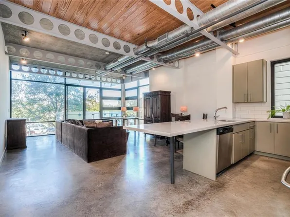 1401 Eva St APT 207, Austin, TX 78704