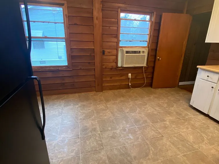 83 Pelham Hts — Photo 3