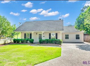 618 S River Rd, Port Allen, LA 70767